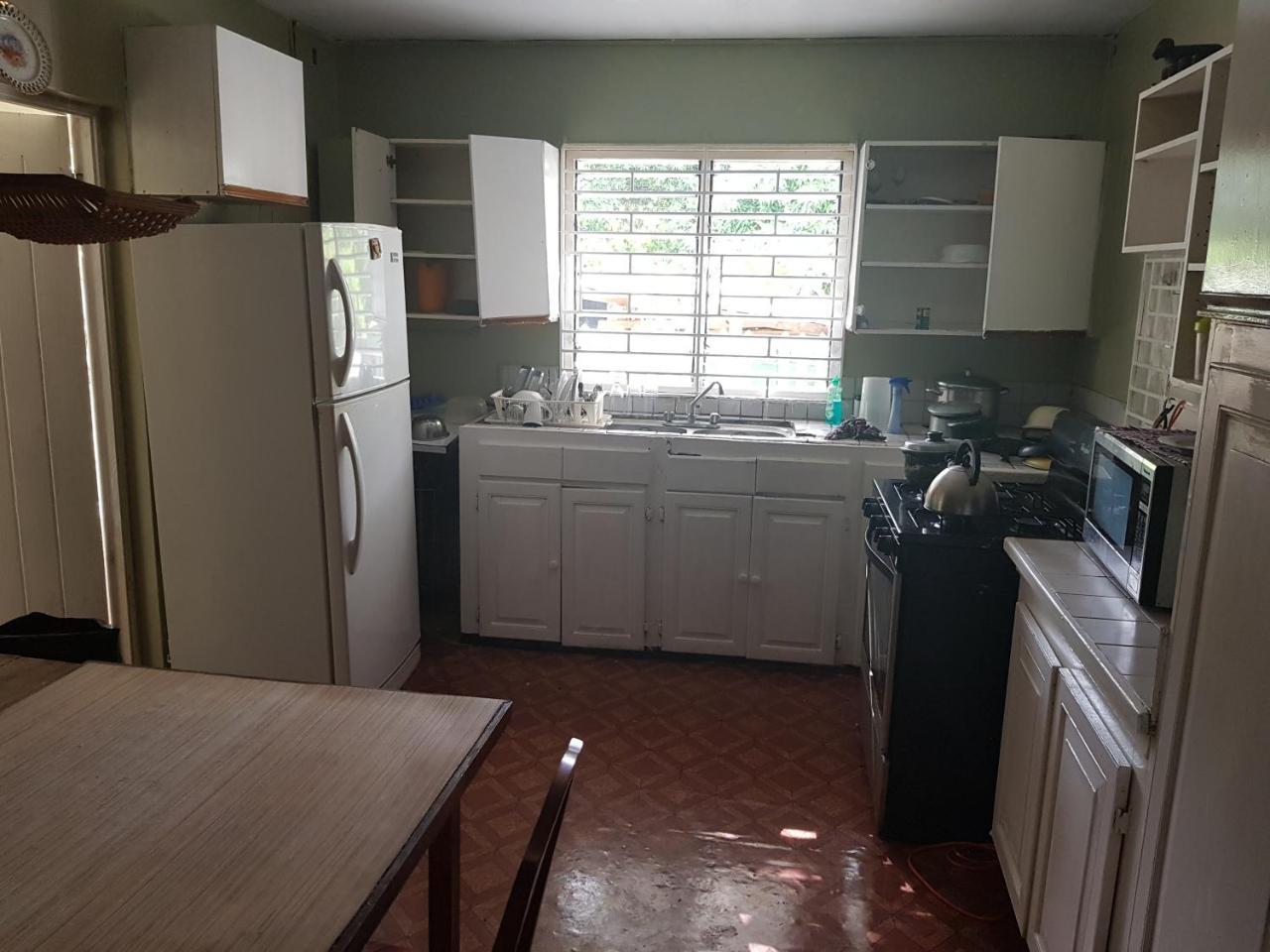 Devon Estate Apartment Kingston Ngoại thất bức ảnh
